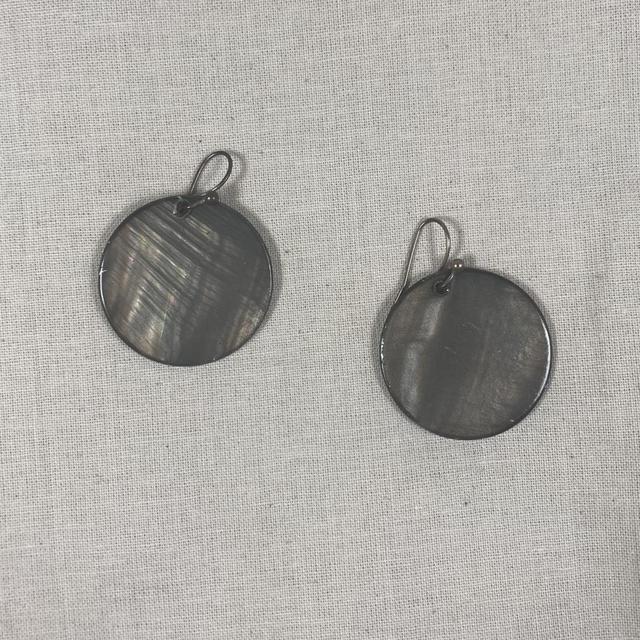 Gorgeous grey disk earrings - Women's Silver