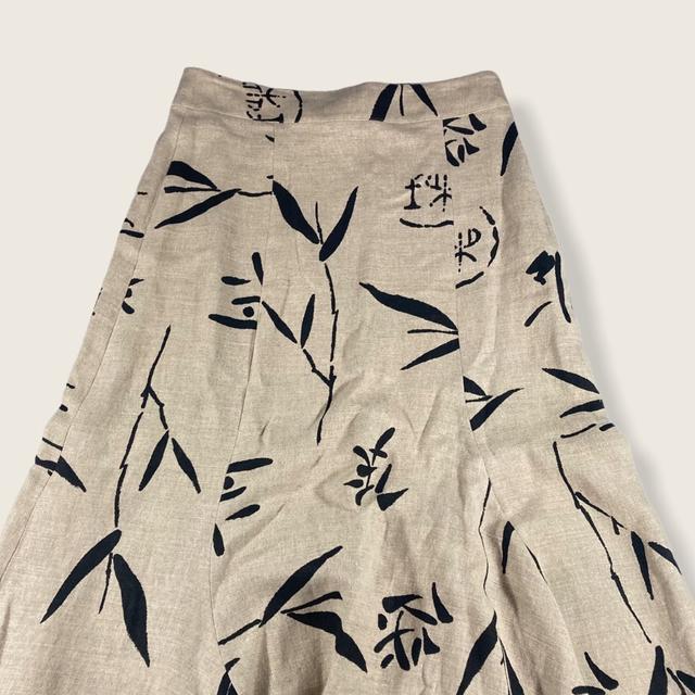 Beautiful Joyce Ridings long Japanese bamboo all over print beige skirt