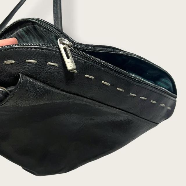 Leather shoulder bag with contrast stitching - One size Women's Black