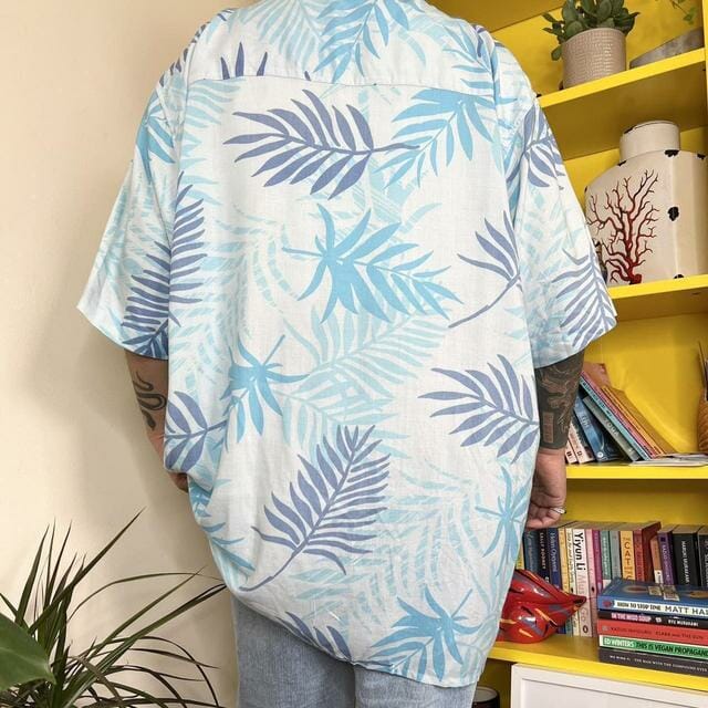 Vintage 90s surf pattern shirt - XXL Men's Casual Shirt Blue Navy