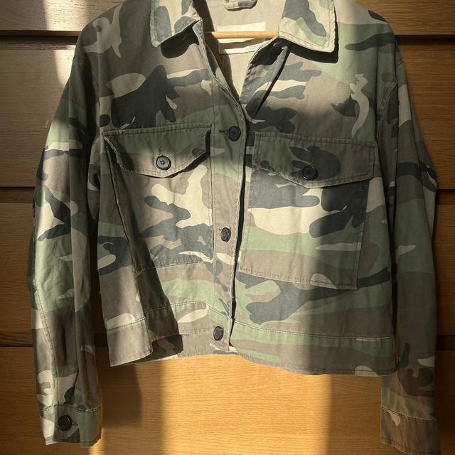 Green, Camouflage Print Denim Jacket # - Size 10 Women's  Khaki Khaki Khaki